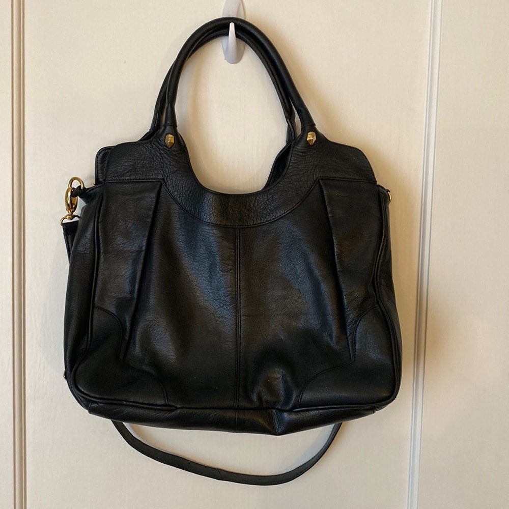 Perlina black leather bag